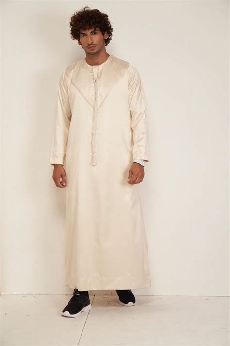 Emirati Thobe - Off White | Hijazi