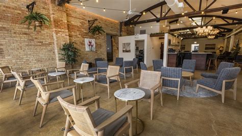 J9 Wine Bar in Lincoln Park Bar Evolves With a Changing Wine World ...