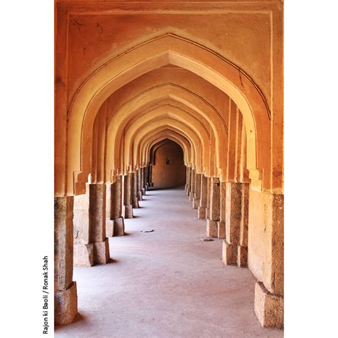 In Search of Lost Water: A walk to the Baolis of Delhi – Red Earth