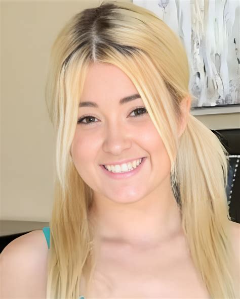 Nicole Nichols (Actress) Age, Net Worth, Wiki, Husband, Family, Videos ...