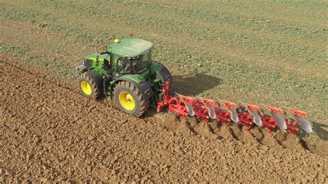Ploughs | KUHN farm machinery