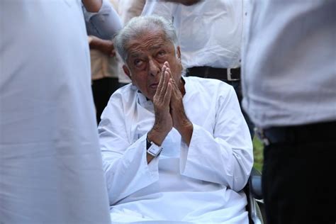 Amitabh Bachchan, Abhishek, Shashi Kapoor, Anil Kapoor at Om Puri ...