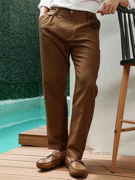 ₹999 | Campus Sutra Men's Brown Pleated Formal Trousers - Campussutra