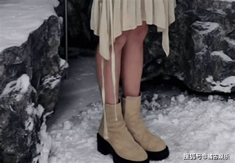 杨紫在零下二十度光腿直播-搜狐大视野-搜狐新闻