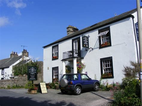CROWN & MITRE INN (Bampton) - B&B Reviews, Photos, Rate Comparison ...