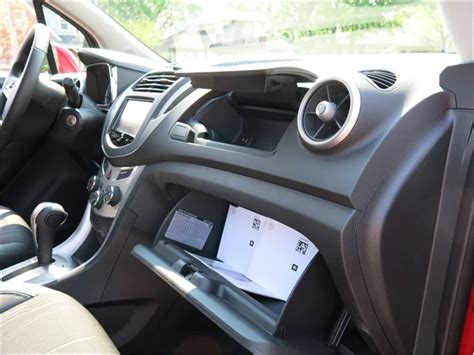 2015 Chevrolet Trax: 48 Interior Photos | U.S. News