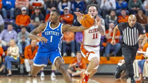 Lamont Butler was out injured for UK basketball against Gonzaga ...