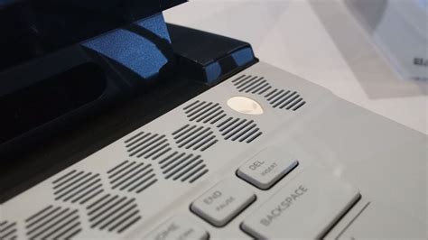 Alienware Laptop Back Design 的图像结果