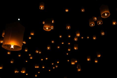 Sky Lanterns · Free Stock Photo