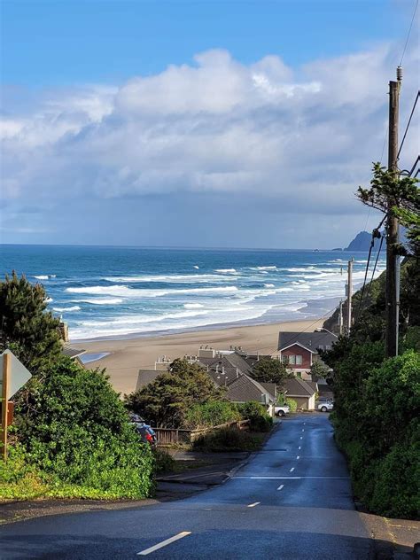 Oregon Coast Road Trip: A Scenic Drive to the Beach