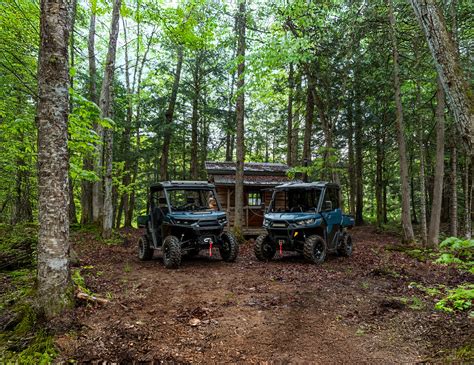 Utility Rec Side-by-Side Vehicles (SSV) - Can-Am Off-Road