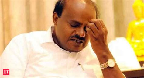 Kumaraswamy: Karnataka crisis: CM HD Kumaraswamy mulls resignation