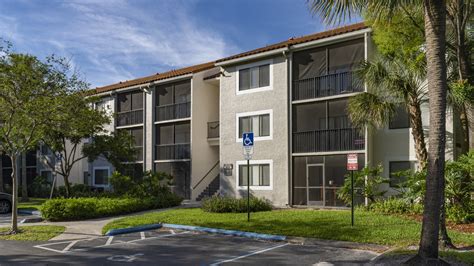 The Laurels at Jacaranda - 10X Living