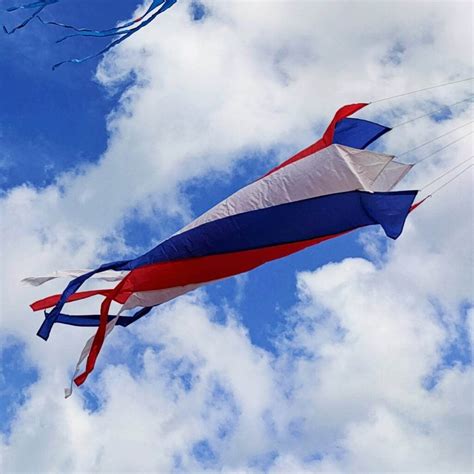 New Zealand 's Northernmost kite shop