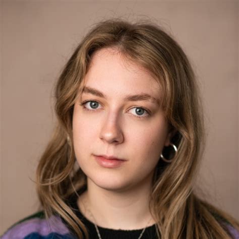 Laura - Acting teacher - ₹3368/h