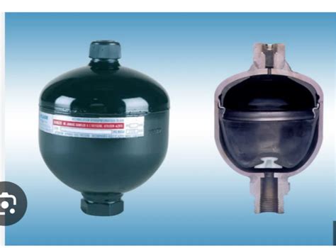 Diaphragm Accumulator - Diaphragm Type Accumulator Trader - Wholesaler ...