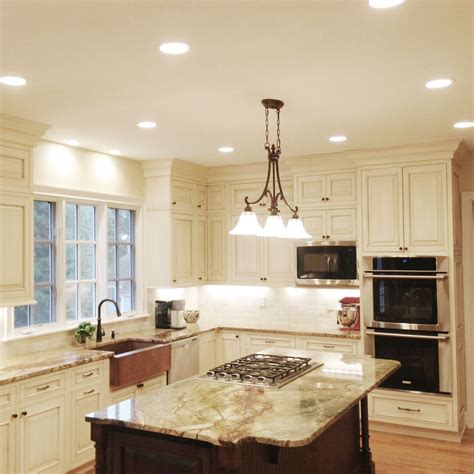 Kitchen With Recessed Lighting: A Decorative And Functional Option ...