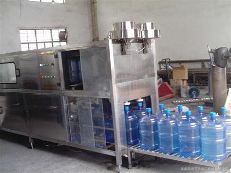 灌装机 全自动三合一矿泉水罐装机 小瓶纯净水灌装机生产设备-阿里巴巴
