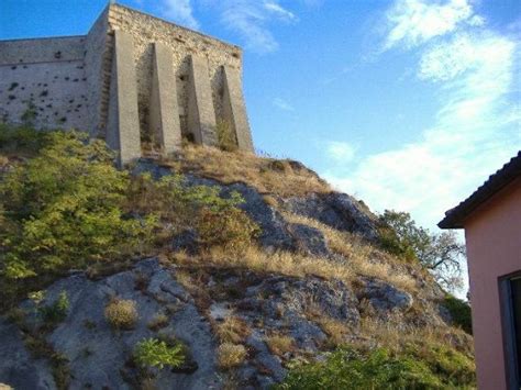 TOURISTIC RESIDENCE CESARINA (Verucchio) - Guesthouse Reviews & Photos ...