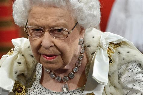 What Happens When Queen Dies