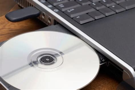 Open CD Drive This Computer 的图像结果