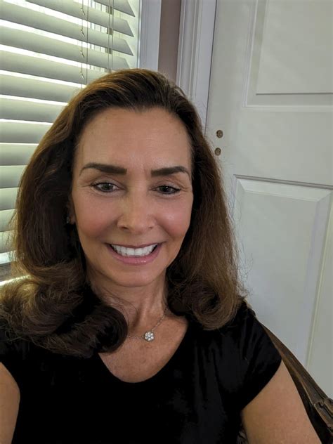 Good morning (62f) : r/selfie
