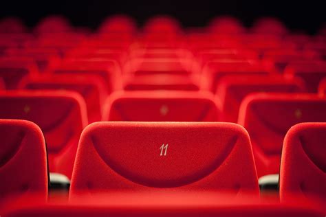4K Cinema Wallpapers - Top Free 4K Cinema Backgrounds - WallpaperAccess
