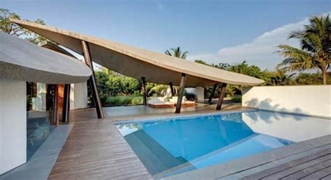 How Laurie Baker Revolutionized Low-Cost Housing In 20th Century India ...