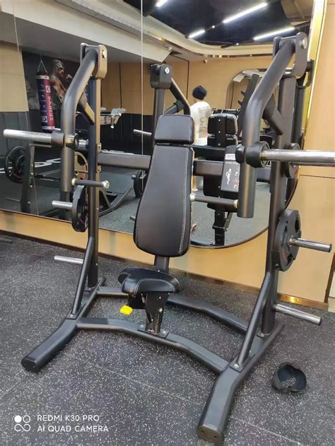 Chest Press Machine Exercise 的图像结果