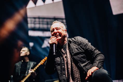https://www.laut.de/Simple-Minds/Fotogalerien/Berlin%2C-Uber-Arena%2C-2024-7167/simple-minds-berlin-uber-arena-2024-233858.jpg