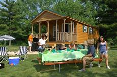 cabin a brown cabin at darien lake theme park resort yelp cabin a brown cabin at darien lake theme park resort yelp