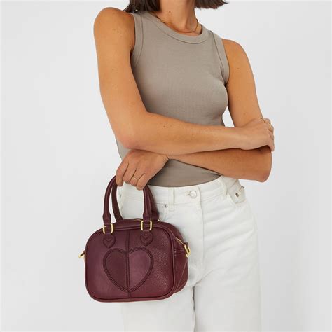 Maroon Heart Patch Handheld Sling