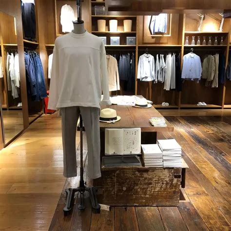 MUJI 哪些衣服值得买？在这里工作3年的时装编辑给你这份超强攻略