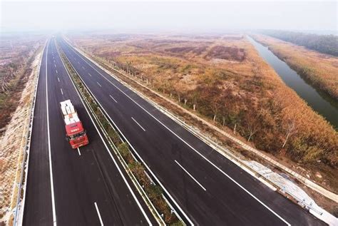 江苏在建一条高速，全长140公里，时速120km／h，全线位于苏北_连宿_建设_宿迁