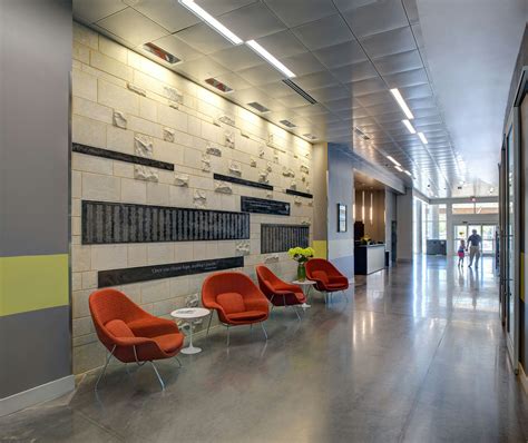 Saarinen Side Tables | Knoll