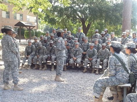 A mentorship program for female AIT Soldiers | Article | The United ...