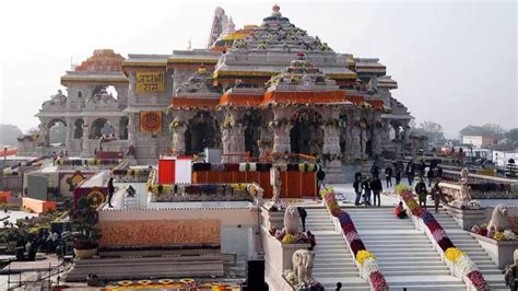राम मंदिर में 'चंदा चोरी': कैसे खुला मामला, SIT जांच, गोबर में छिपा ...
