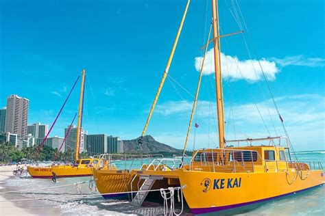 1 Hour Diamond Head Sail (Waikiki Beach) 2024 - Oahu - Viator