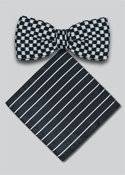 Get Monotone Checkered Bow Tie And Pocket Square Set at ₹ 584 | LBB Shop