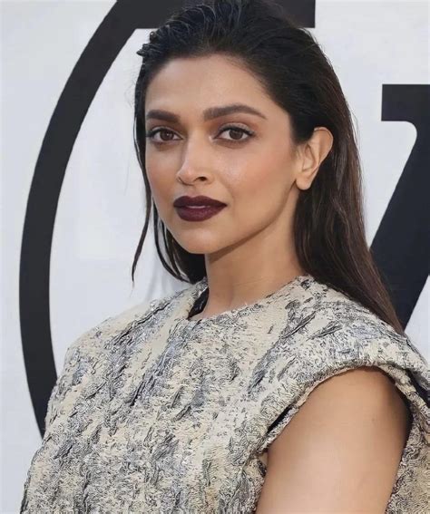 Top moments spotted at Paris Fashion Week SS 2023