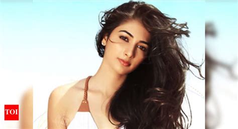 REVEALED: Pooja Hegde's first look in 'Mohenjo Daro' | Hindi Movie News ...