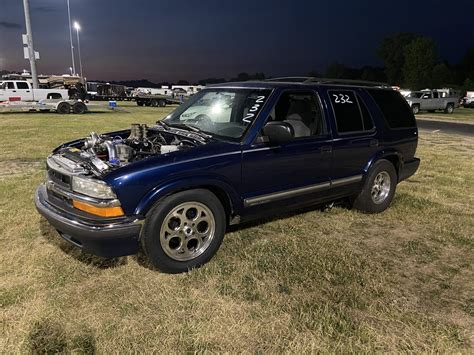 2001 Chevrolet Blazer LS 1/4 mile Drag Racing timeslip specs 0-60 - DragTimes.com