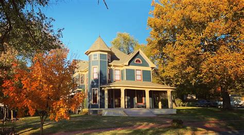 NETHERFIELD PLACE (Paola) - Hotel Reviews, Photos, Rate Comparison ...