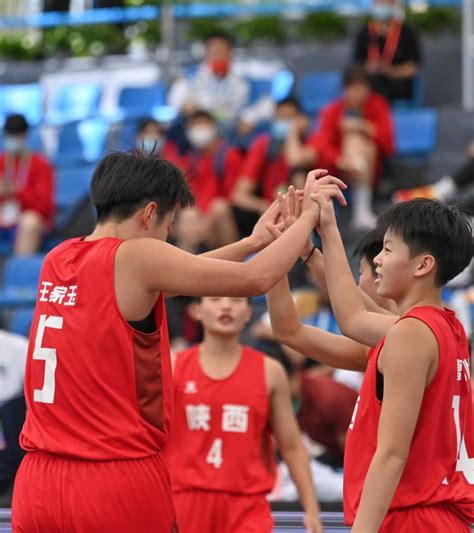 2019年陕西省男篮联赛西安队首捧冠军杯_国家体育总局