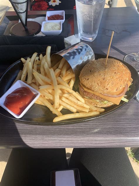 CRAVE - Eden Prairie Minnesota Restaurant - HappyCow