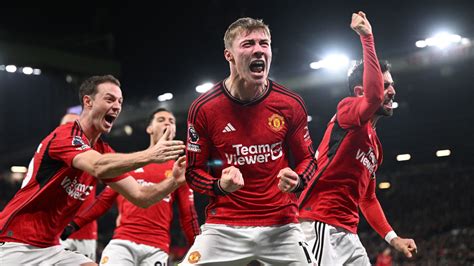 Hojlund scores in sensational comeback as Man Utd beat Villa | 15 M...