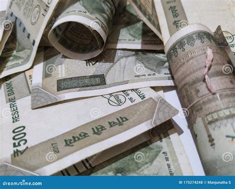 Group of Five Hundred Rupees Note Isolated in a White Background Stock ...