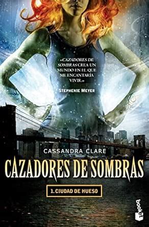 Amazon.in: Buy Cazadores de sombras 1. Ciudad de hueso Book Online at ...