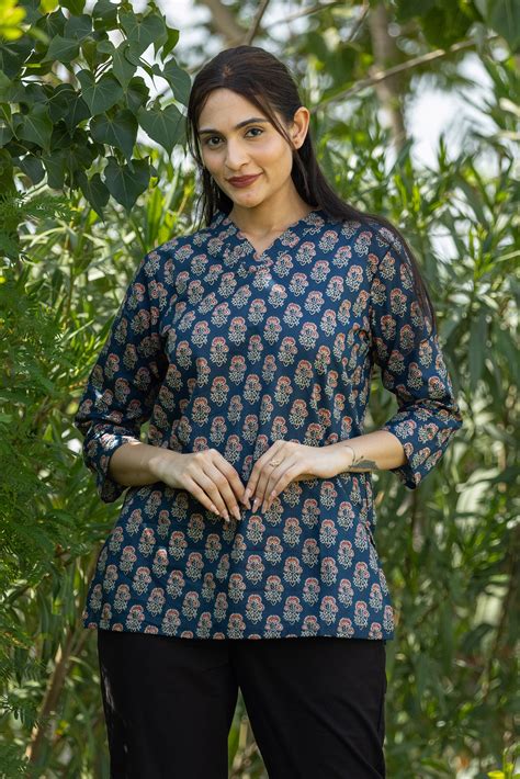 Masti-e-Paheli Women's Pure Cotton V-Neck Top - SPARSA India