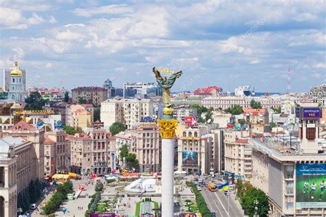 Площадь Независимости - центральная площадь Киева, Украина – Стоковое ...